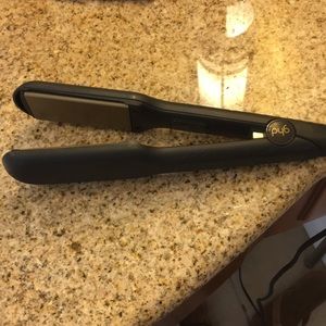 GHD flat iron.